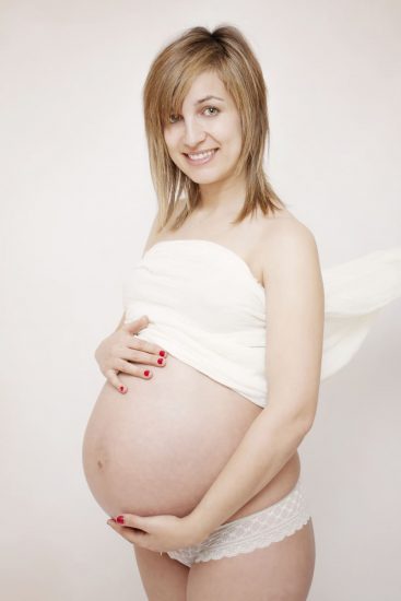 Laura Paz Escuela de Salud embarazada
